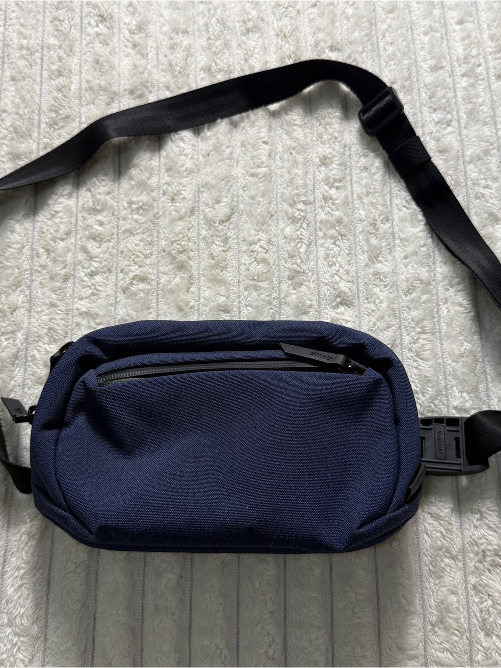 ALPAKA Go Sling Mini Blue/Black Polyester Waist Pack 0-5L 2 Pocket Zip Adj